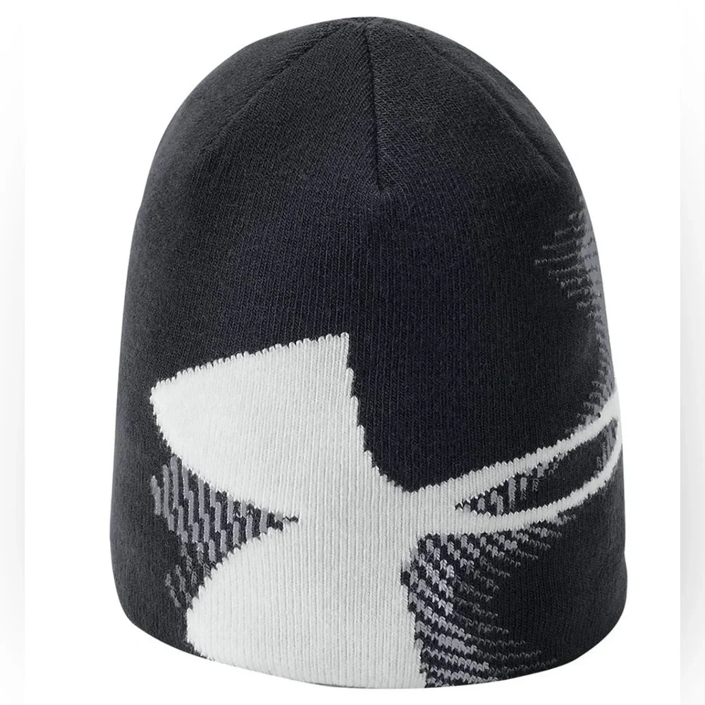 Under Armour Boys Black and White Knit Hat